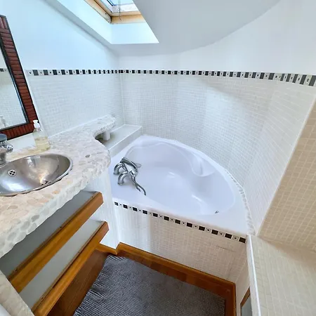 D'architecte Tout Confort, Piscine & Jardin Villa